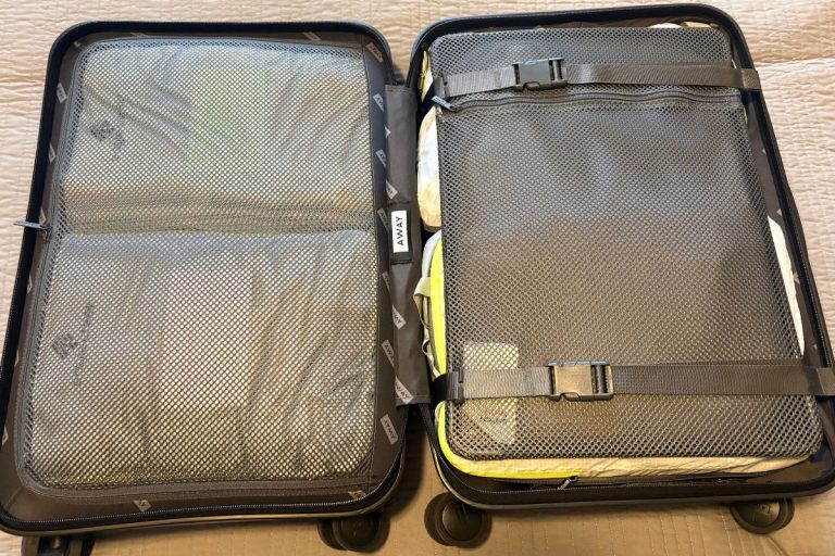 Zip It Good: The Ultimate Guide to Packing Smart