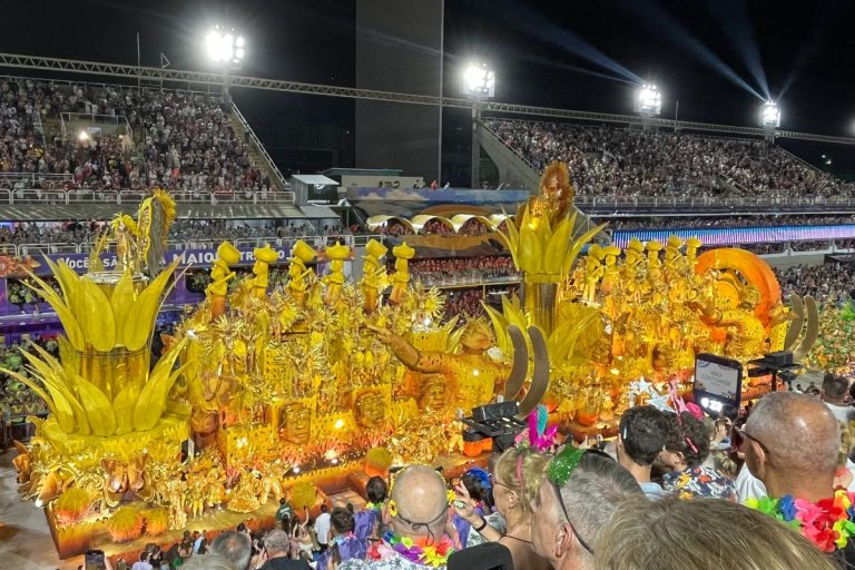 Sequins, Samba & Spectacle: A Night at Rio’s Legendary Carnival Parade